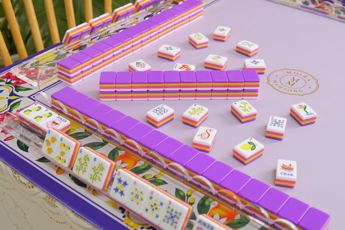 Capri Lemon Mahjong Mat border details with coordinating Capri Garden tiles. Tiles and racks sold separately.